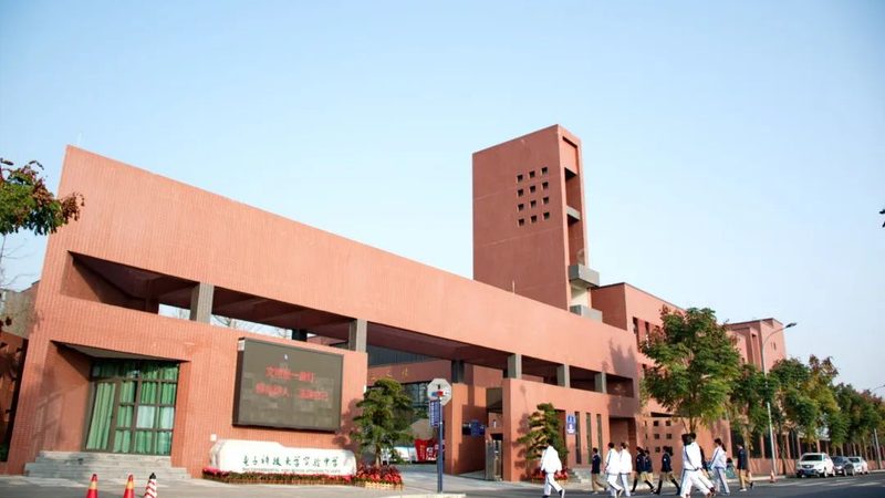 连接器接头型号选择：揭秘关键要素与误区